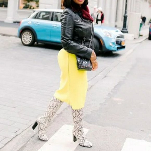 Sassy Kenneth Cole Snake Embossed Boots - Picture 3 of 11